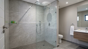 Shower Screen Glass Types and Thickness: How to Choose the Right Look, Privacy and Strength