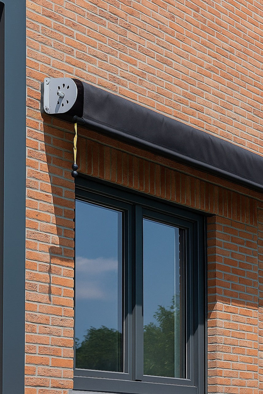 Retractable Straight Drop Awning Screen - Grey - 2.1x2.5m 