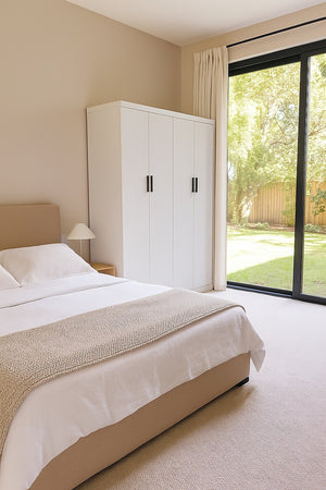 4 Door White Wardrobe Cabinet – Hanging Rail, Shelves & Black Handles