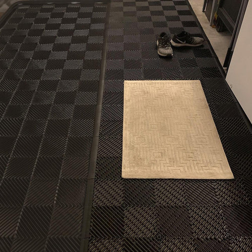 Vented Garage Floor Tiles | Snow Water Drainage | 30x30cm